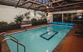 Family Fun Swimming Pool Spa Pool